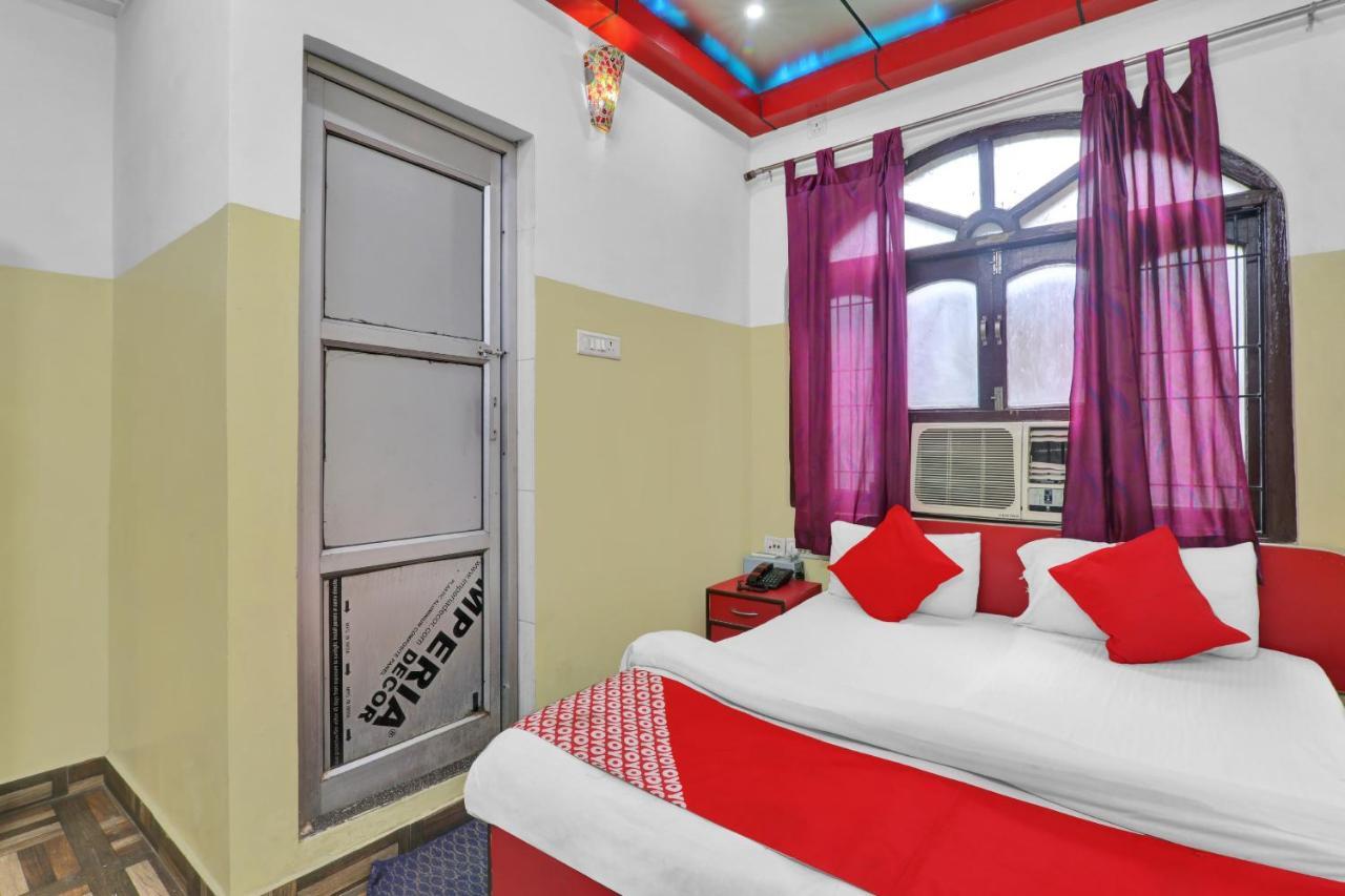 Oyo 82407 K Shree Guest House Varanasi Esterno foto