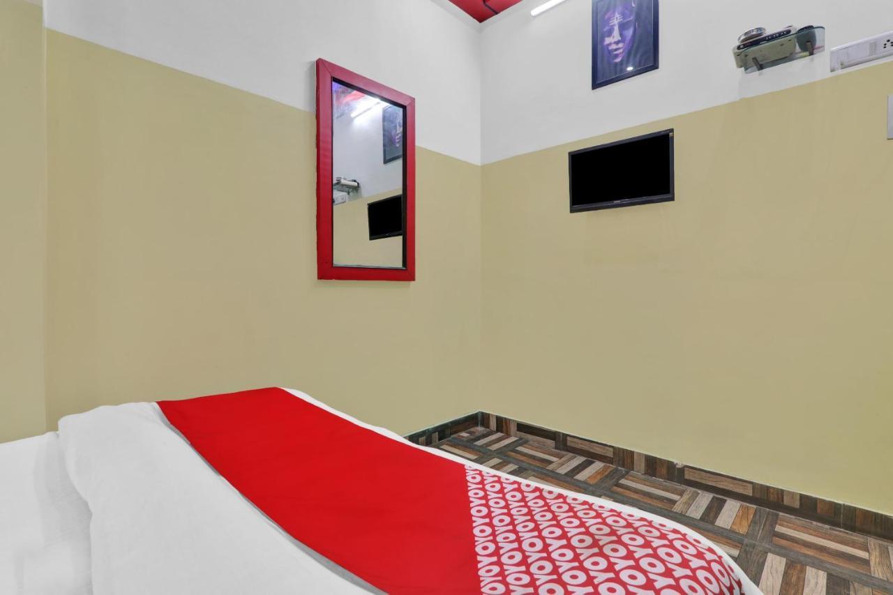Oyo 82407 K Shree Guest House Varanasi Esterno foto