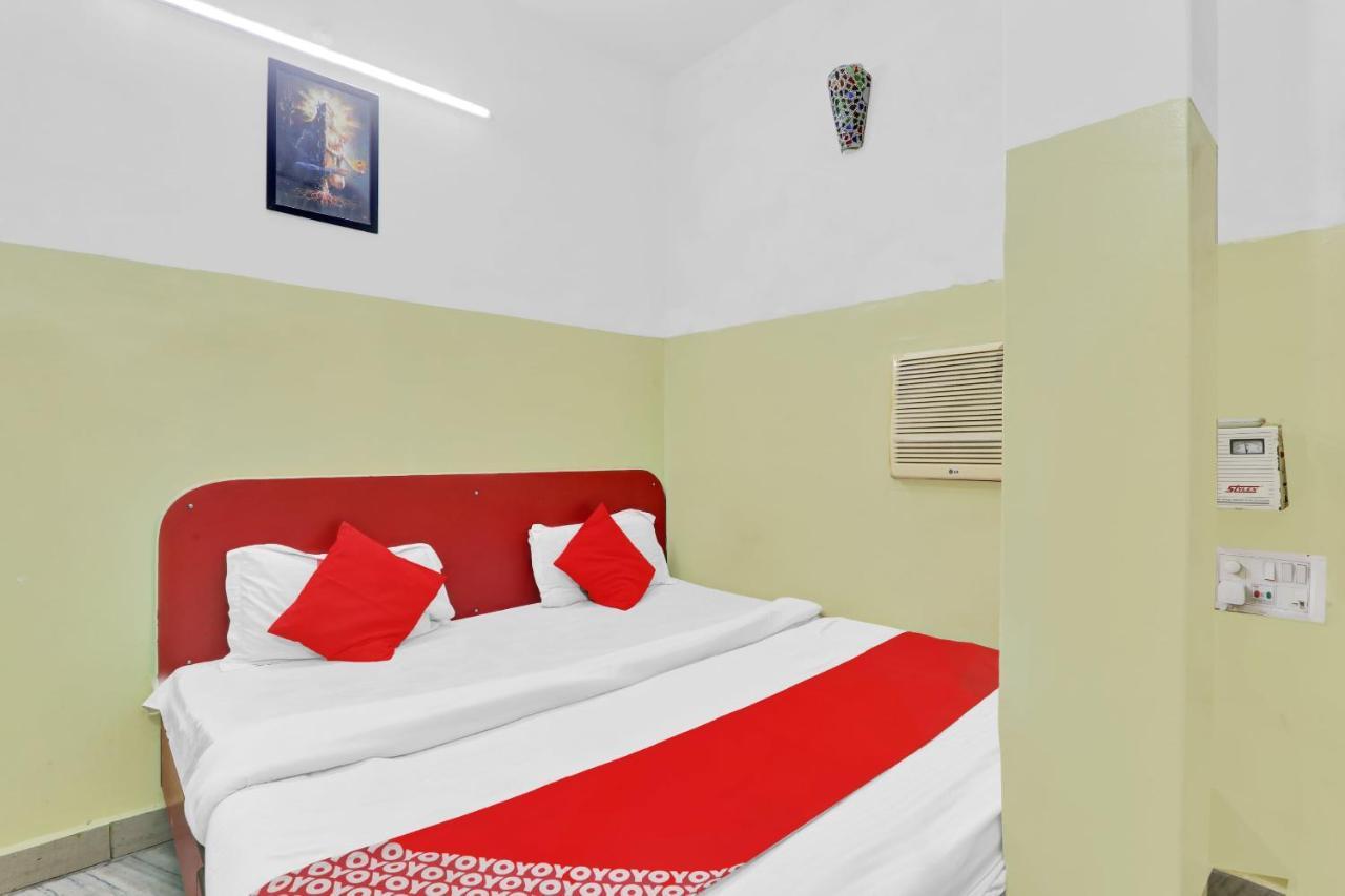 Oyo 82407 K Shree Guest House Varanasi Esterno foto