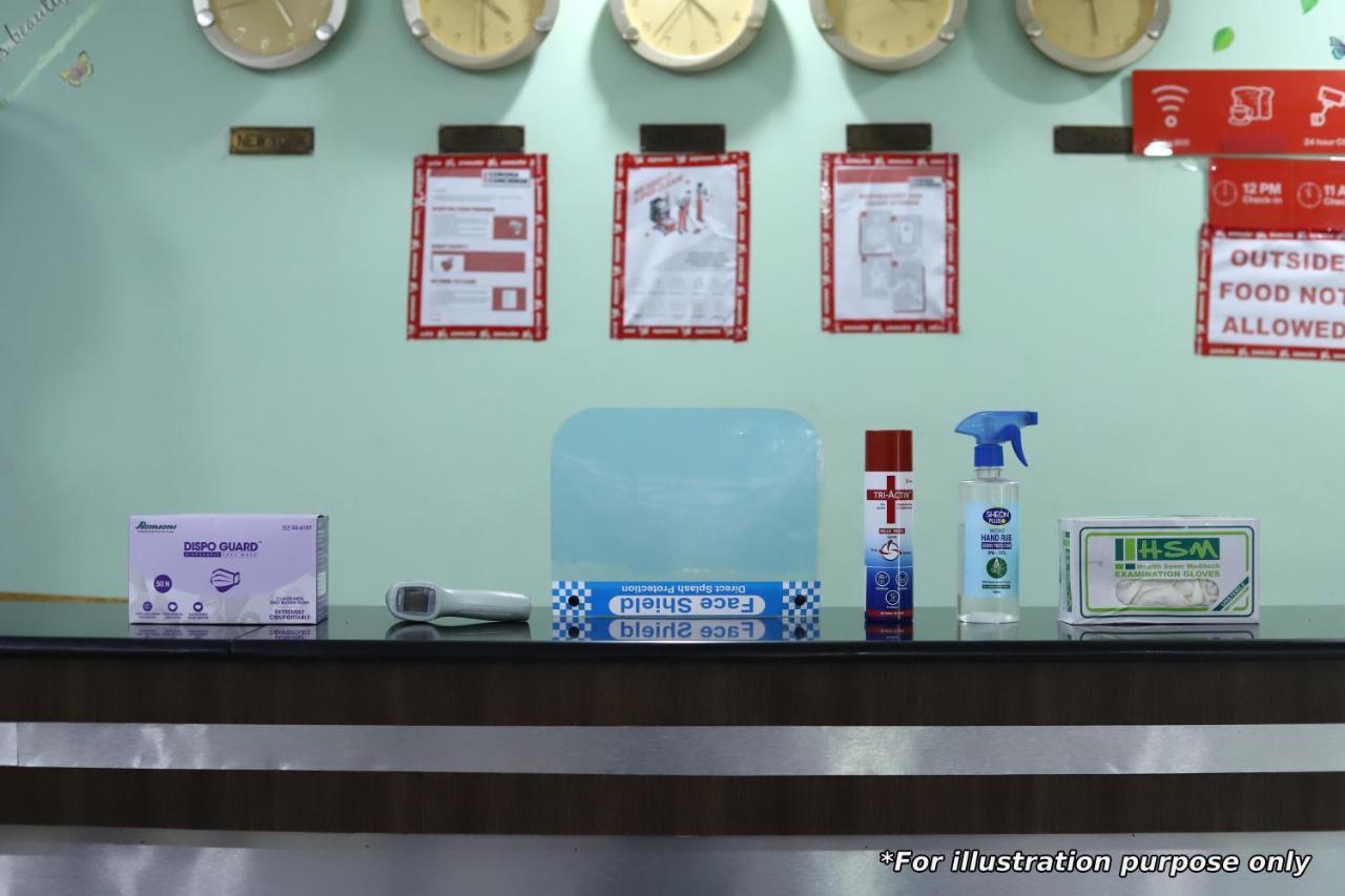 Oyo 82407 K Shree Guest House Varanasi Esterno foto
